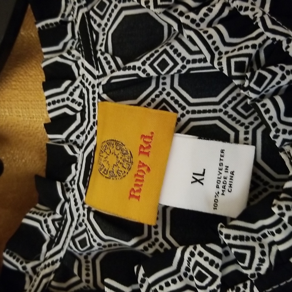 Ruby Rd.  Blouse - Picture 3 of 4